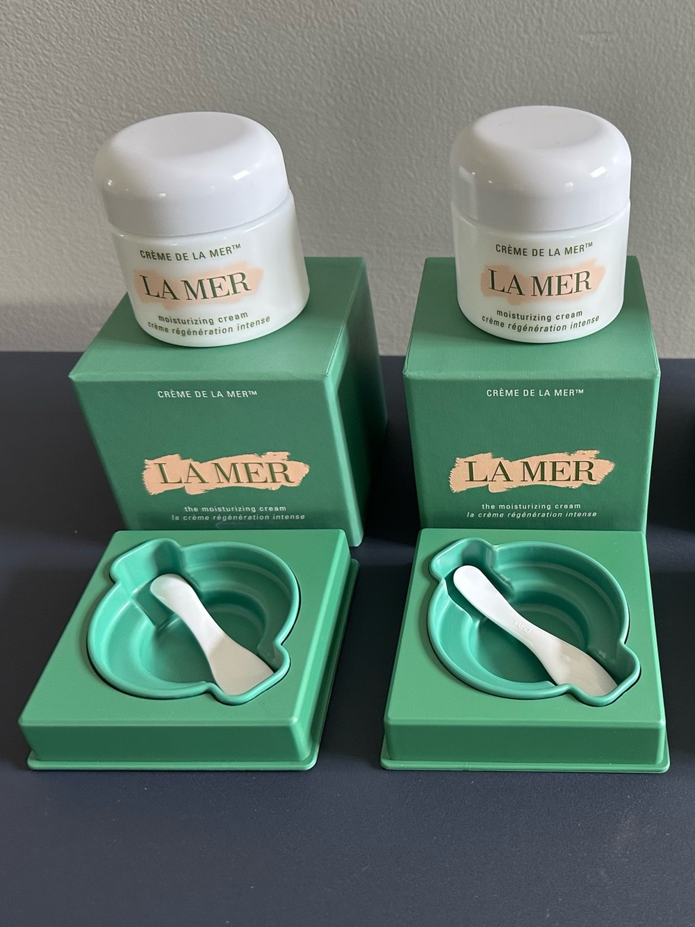 La Mer Creme De La Mer Moisturizing Cream EMPTY 2oz w/Spatula & Box - Includes 2
